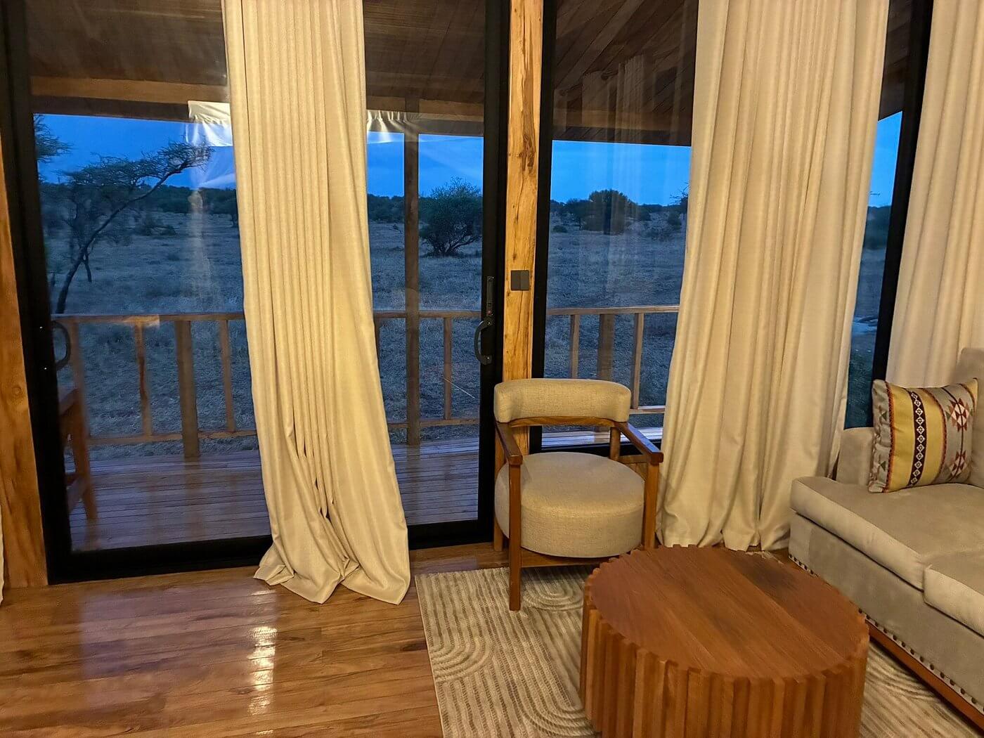 Into Wild Africa Lodge2